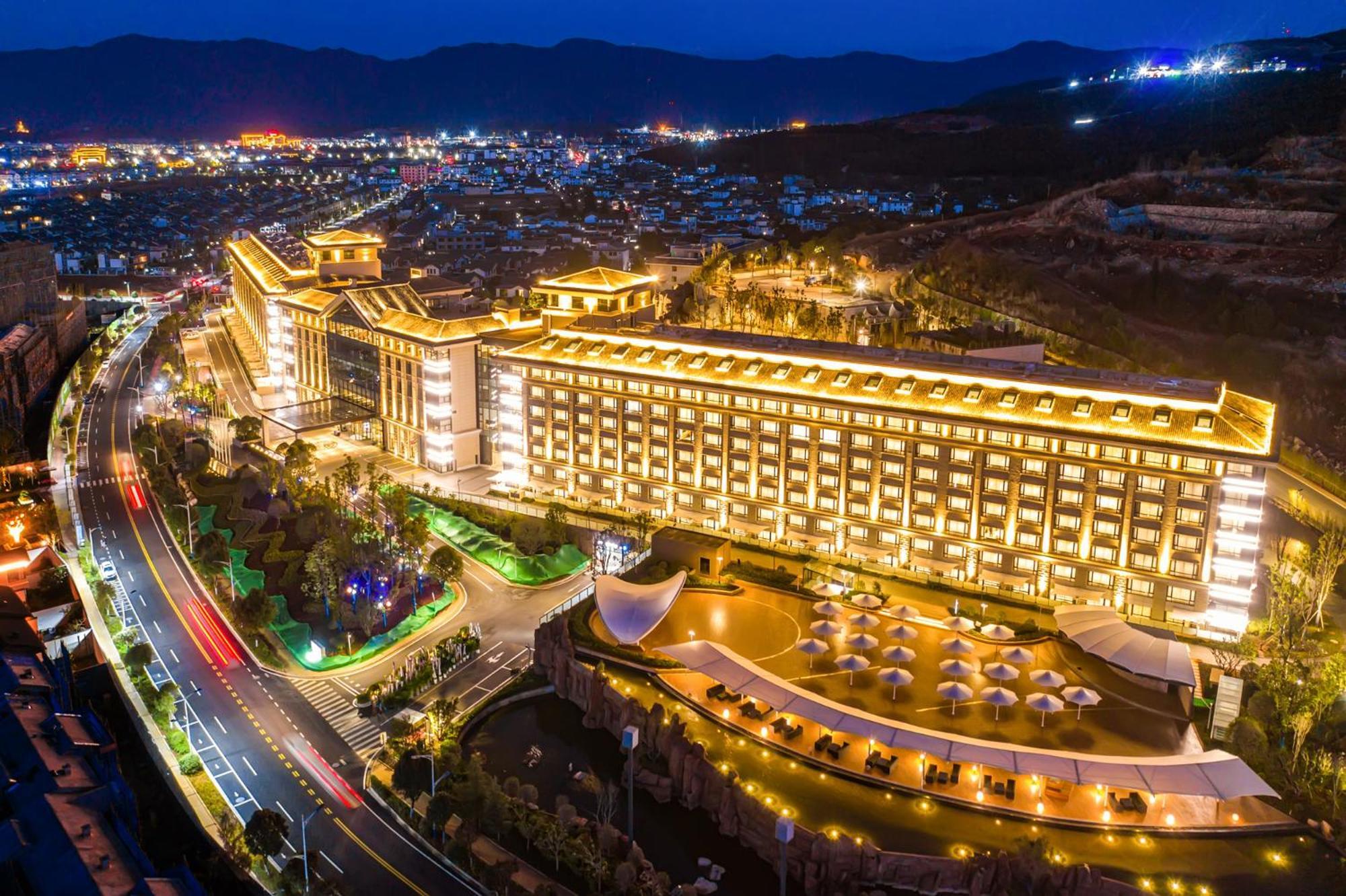 Hilton Lijiang Hotel Licsiang Kültér fotó