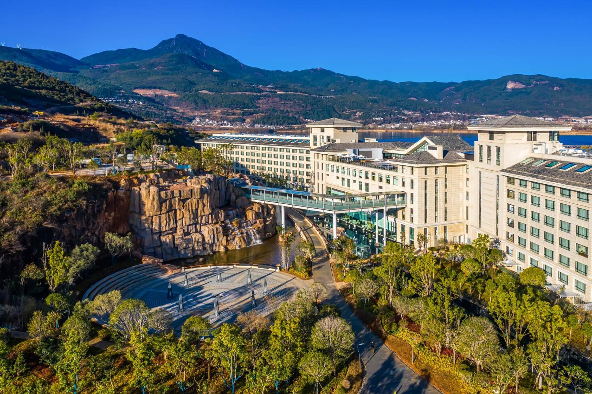 Hilton Lijiang Hotel Licsiang Kültér fotó